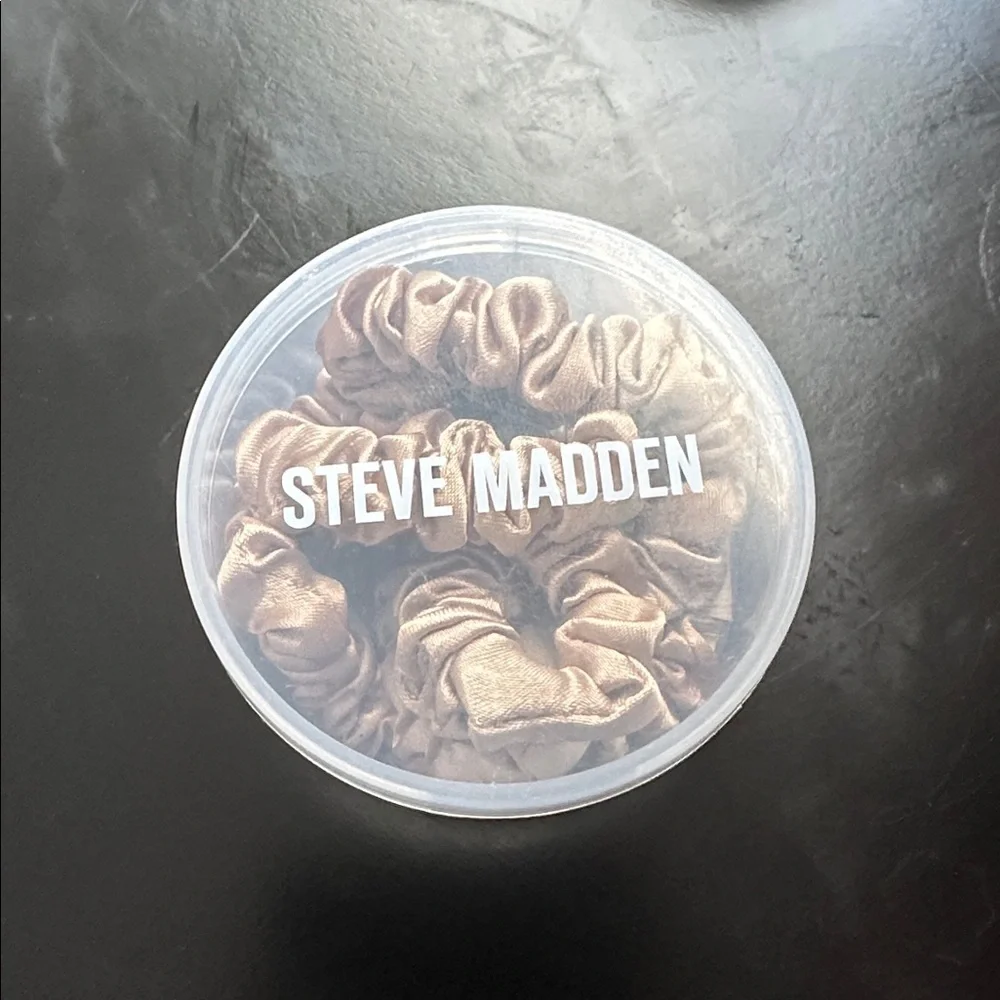 Steve Madden Metallic Gold Hair Scrunchies - Picture 3 of 3